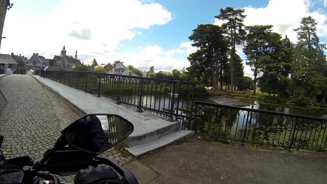 2019-08-18-retour de bretagne (23).Movie Instantané