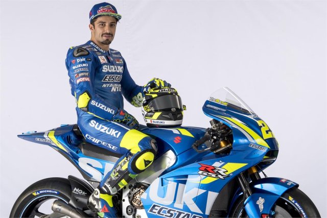 2018-team-suzuki-ecstar-andrea-iannone10-1
