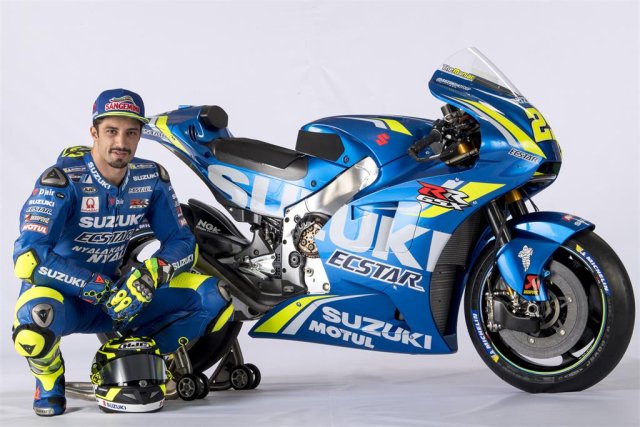 2018-team-suzuki-ecstar-andrea-iannone6