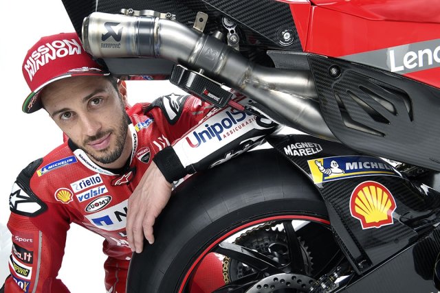Andrea-Dovizioso-09 UC70021 Low