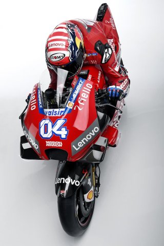 Andrea-Dovizioso-15 UC70028 Low