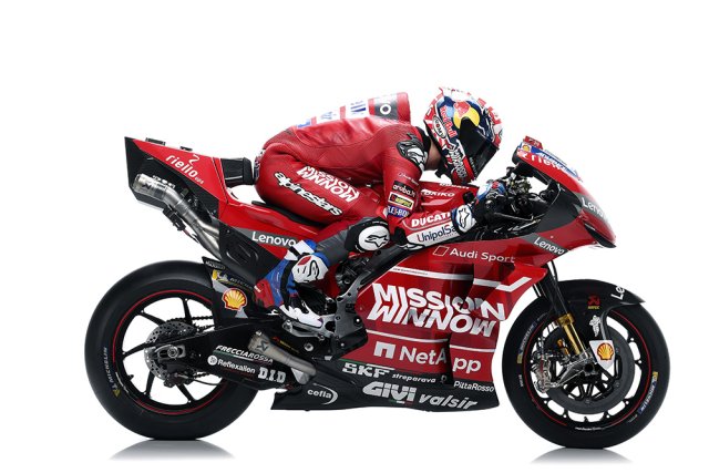 Andrea-Dovizioso-17 UC70029 Low