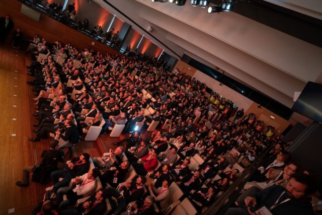 5c487670405267.54239029