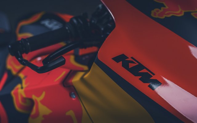 267058 MotoGp 44 Espargaro Red Bull KTM Factory Racing-305