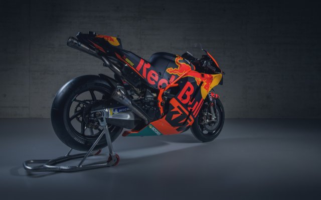 267072 MotoGp 44 Espargaro Red Bull KTM Factory Racing-334