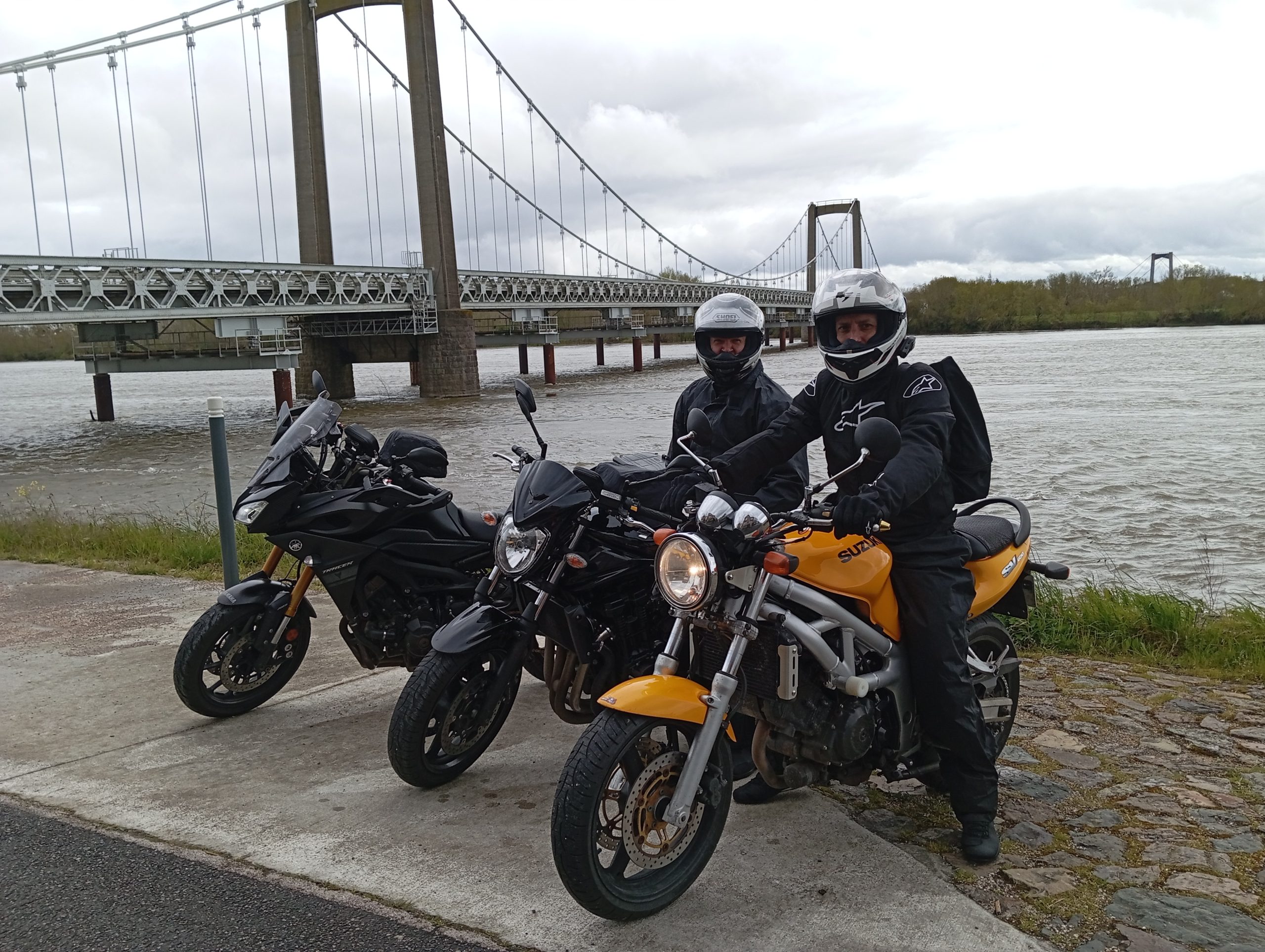 Sortie sous la pluie au bord de La Loire